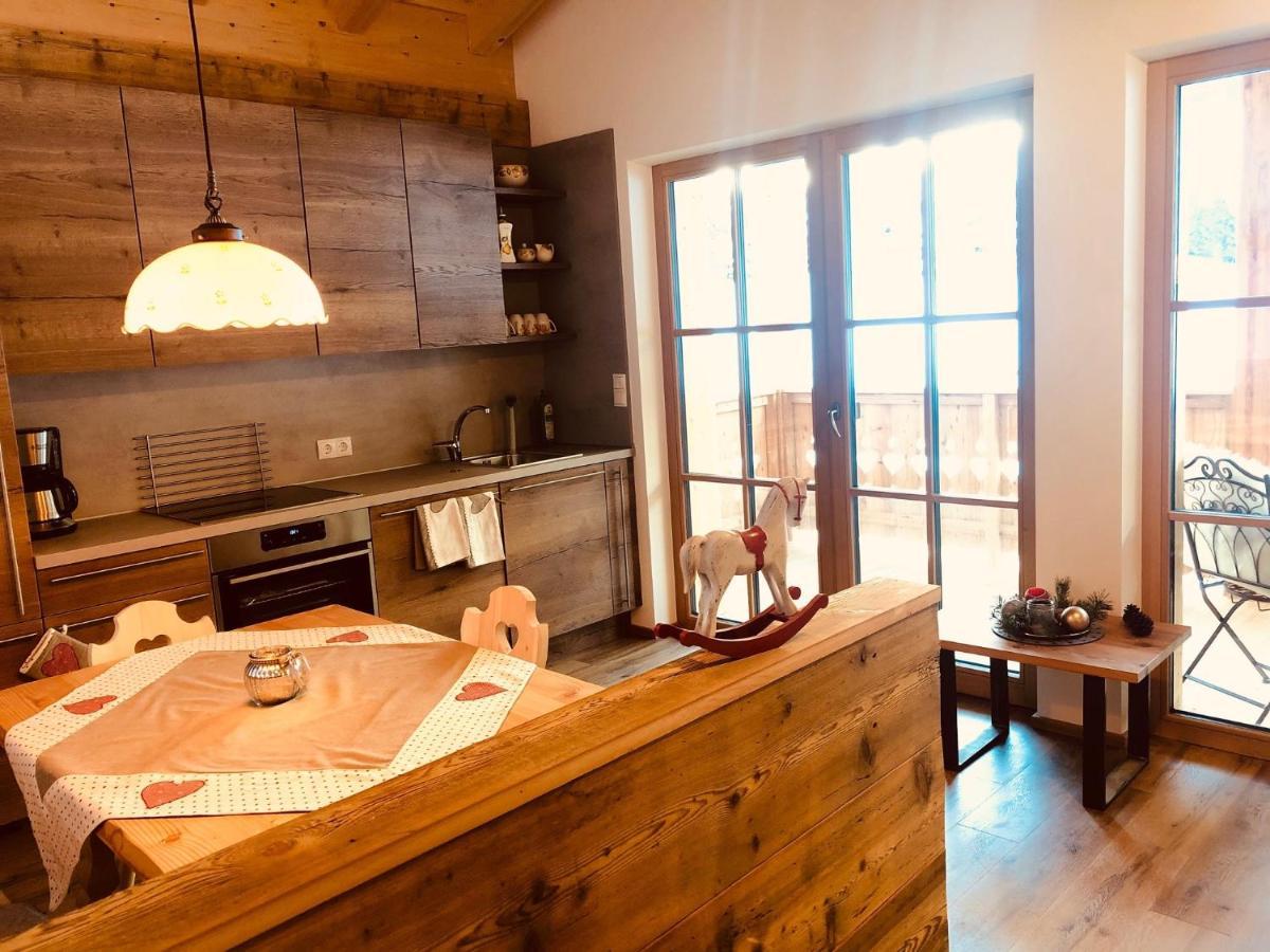 Bergidyll An Der Lane - Pfunders Apartment Bagian luar foto