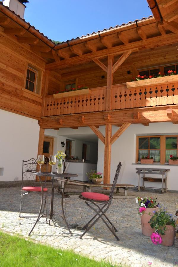 Bergidyll An Der Lane - Pfunders Apartment Bagian luar foto